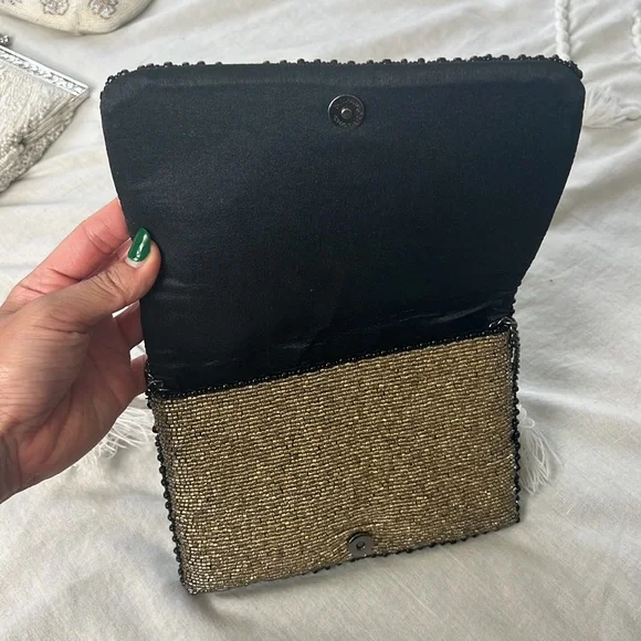 Mary Frances Purse - Picture 3 of 6